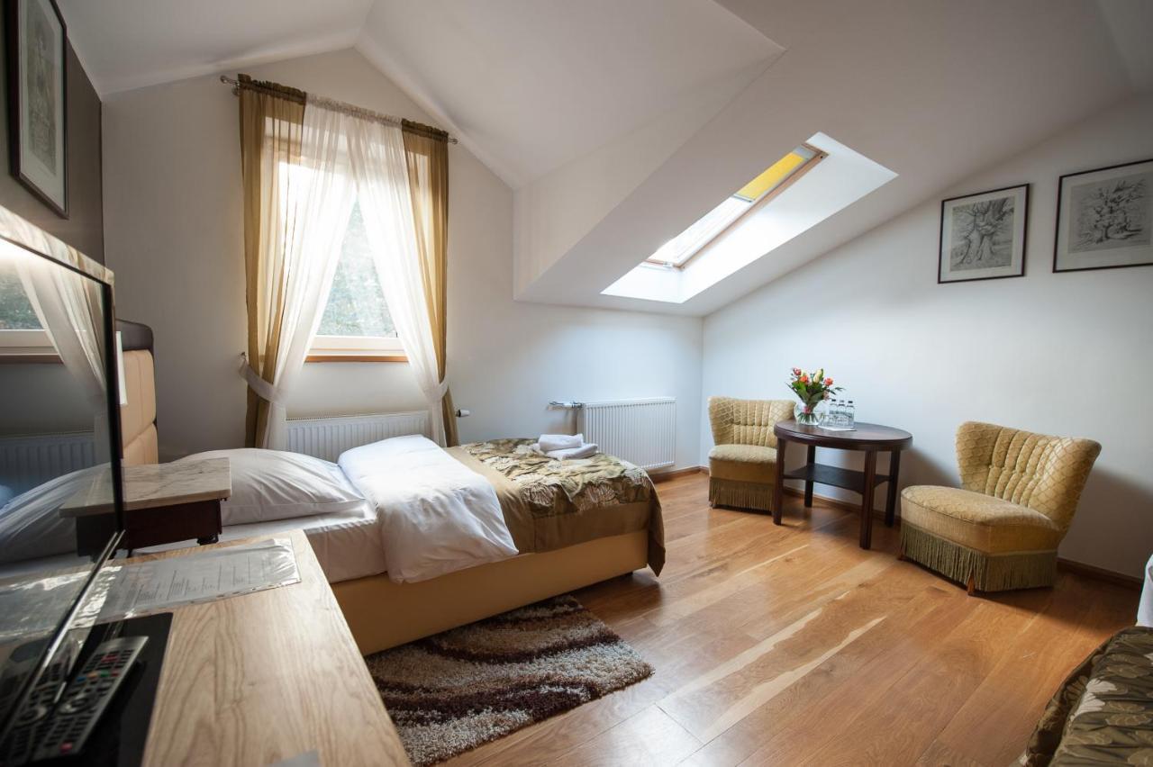 Hotel Siedem Drzew Biskupice  Zimmer foto